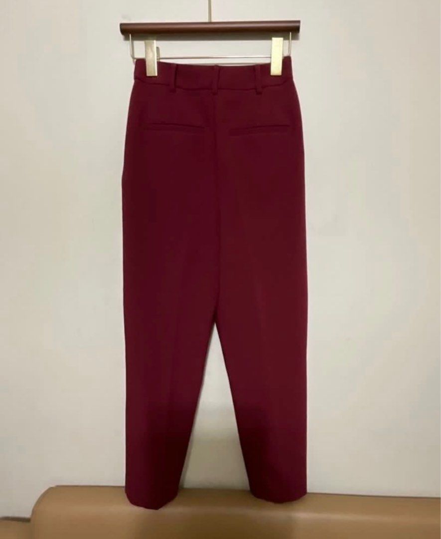 Warehouse Trousers (Wine) (Category: Other Bottoms) located in Taytay. Submitted by becha1 (Listing ID 1403673118, Image 2). Description: Waist. 25” Length. 37” Used once. No flaws..