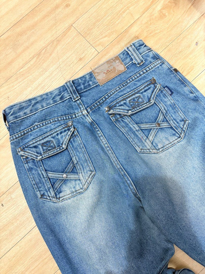 Y2k Vintage Hard Denim Jeans (Category: Jeans) located in Manila. Submitted by d3clutterwithabg (Listing ID 1403624782, Image 3). Description: -W27-28- L42 - Light wash - Straight leg fit - Unique back pocket design - Small logo detail on front pockets - Button and zipper closure - Denim fabric.