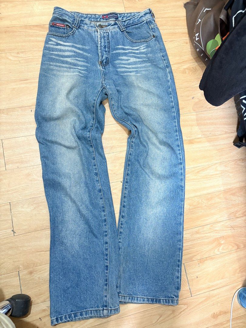 Y2k Vintage Hard Denim Jeans (Category: Jeans) located in Manila. Submitted by d3clutterwithabg (Listing ID 1403624782, Image 2). Description: -W27-28- L42 - Light wash - Straight leg fit - Unique back pocket design - Small logo detail on front pockets - Button and zipper closure - Denim fabric.