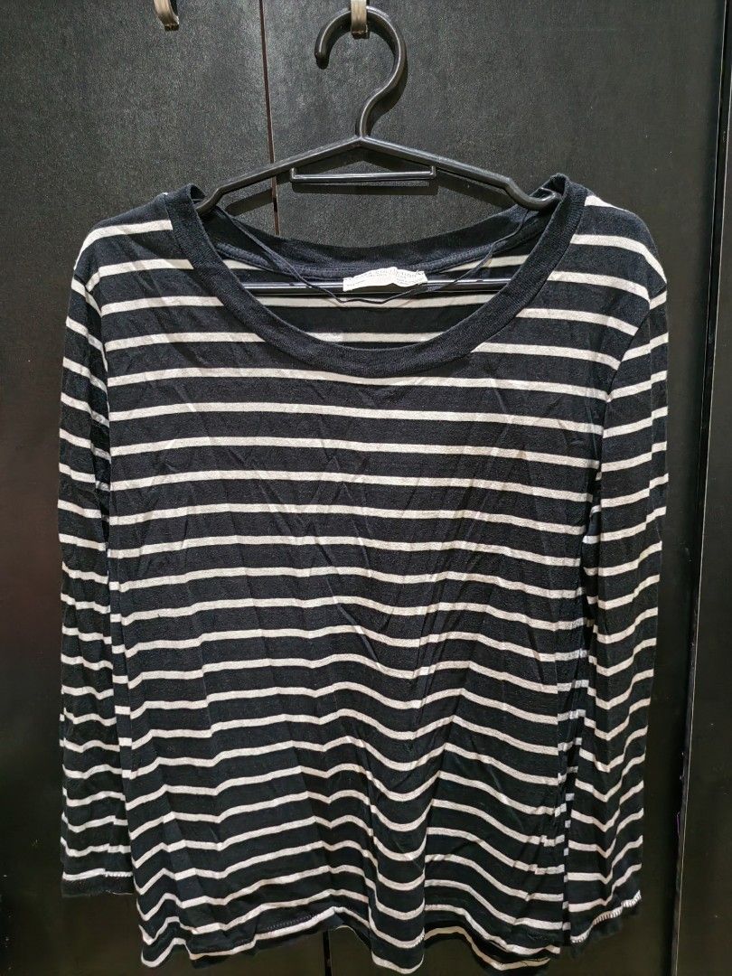 Zara Collection Striped Long Sleeve Top (Category: Longsleeves) located in Manila. Submitted by _thriftatbp (Listing ID 1403729881, Image 1). Description: Get for FREE if u purchase any 3 from from my listings - Zara long sleeve top - Striped pattern - Made of organic cotton - Round neckline - Size: L - Made in Portugal.