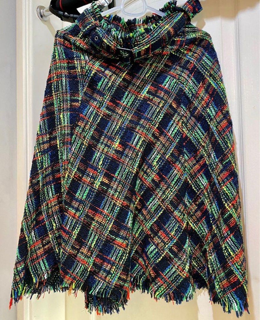 Zara Tweed Skirt (Category: Skirts) located in Taytay. Submitted by becha1 (Listing ID 1403672493, Image 1). Description: Belted. Like new, no flaws..