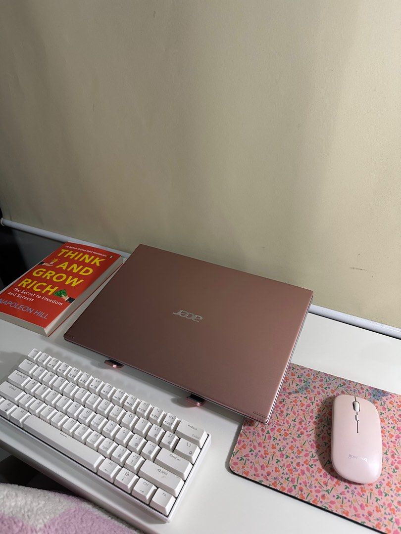 ACER ASPIRE 5 PINK INTEL CORE i13 (Category: Laptops & Notebooks) located in Muntinlupa City. Submitted by shopper234567 (Listing ID 1403860180, Image 1). Description: Negotiable, PM for more details. Muntinlupa city. .