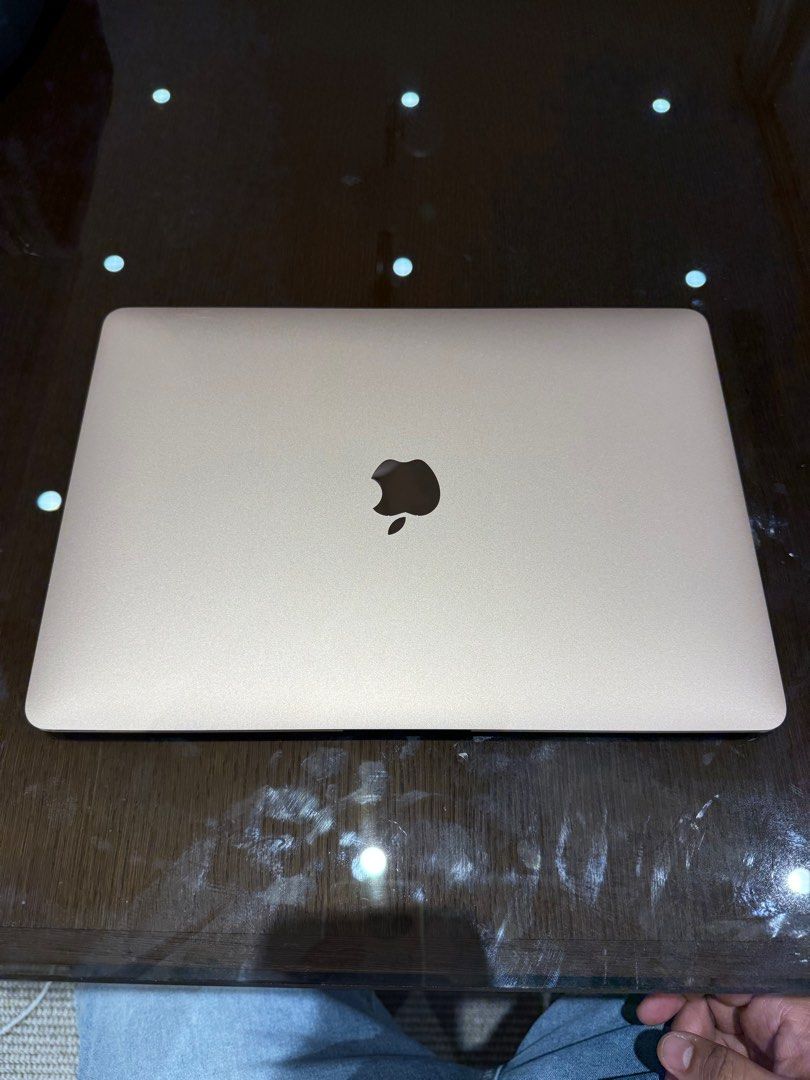 Apple Macbook Air and Tumi Bag (Category: Laptop Bags & Sleeves) located in Manila. Submitted by jcbagio20 (Listing ID 1403977225, Image 2). Description: MacBook Air (Retina, 13-inch, 2020) Rose Gold 8GB / 256GB Minor sticky rubber thingy (please see attached photo) .