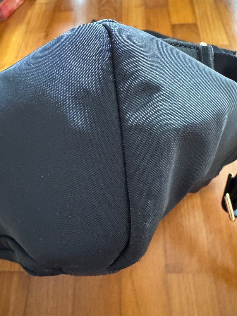 Backpack (Category: Backpacks) located in Singapore. Submitted by klearings (Listing ID 1403955216, Image 5). Description: Tumi backpack Laptop bag.