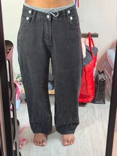 (Category: ) located in . Submitted by roseeee001 (Listing ID 1403844433, Image 1). Description: .