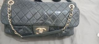(Category: ) located in . Submitted by vouge (Listing ID 1403899781, Image 1). Description: .