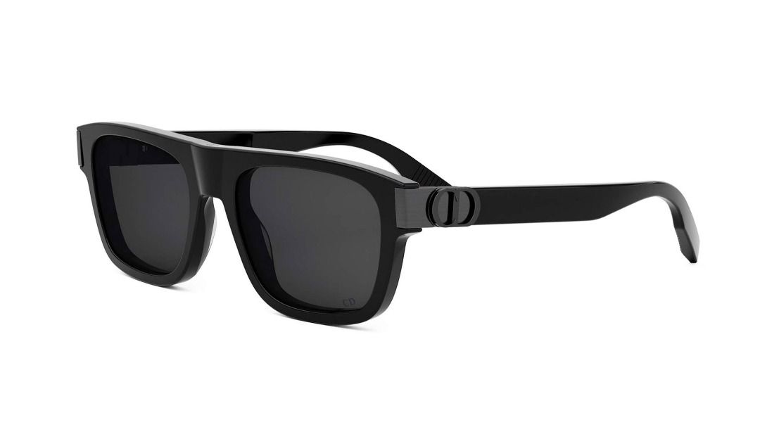 DIOR CD ICON S3I Sunglasses (Category: Sunglasses & Eyewear) located in Baguio. Submitted by uncalledfore (Listing ID 1403960219, Image 1). Description: DIOR CD ICON S3I Sunglasses - Size 55-19 - Complete with box - Mint Condition - Complete with box 29,500 php negotiable Baguio Location tags: christian dior , louis vuitton , balenciaga , chanel , prada , gentle monster , gucci , celine , maison margiela , .