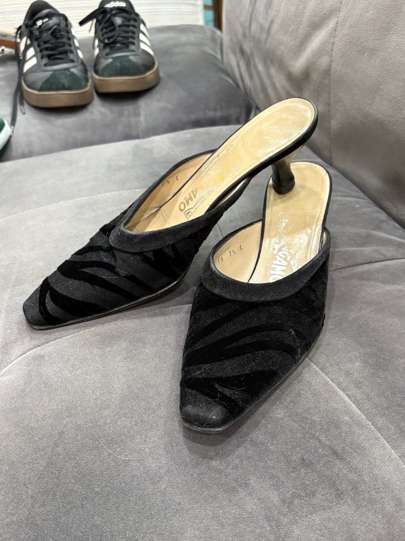 Ferragamo Suede Mules with Kitten Heels (Category: Sneakers & Footwear) located in Quezon City. Submitted by daniclutter (Listing ID 1403844810, Image 1). Description: Original Salvatorre Ferragamo Bought in Japan Negotiable price! Suede Mule with Squared Pointed Toe style, newly resoled RFS: dont get to wear it :(.