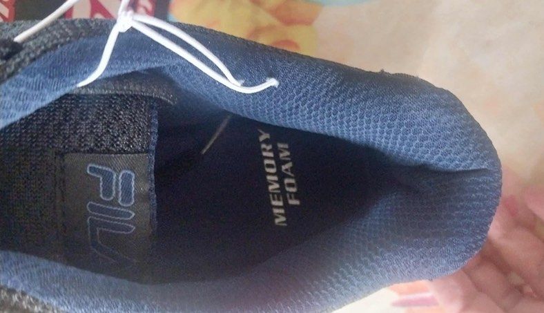 Fila Memory Foam Navy/Black Sneakers Size 12 (Category: Sneakers) located in Marikina City. Submitted by anxiousoneesan (Listing ID 1403907905, Image 2). Description: - Fila Memory Foam sneakers - Color: Navy and Black - Size: 12 - Model: Memory Startup - Condition: Unworn - Closure: Lace-up - Sole: White - Includes original box and tags Size 12, Men’s Still with box and tag Never used Location Marikina.