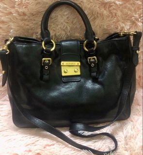(Category: ) located in . Submitted by ctea_luv_shopping (Listing ID 1402951332, Image 1). Description: .