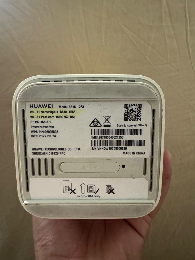 Huawei B818-263 Router (Category: Networking) located in Quezon City. Submitted by znarf.marcial (Listing ID 1403918715, Image 2). Description: Declutterring Huawei B818-263 First owner with minor issues aesthetic. Needs cleaning Working well, used it until SMART modified their simcard last January. Comes with charger (box was thrown away 2 years ago) Openline, anysim will do even DITO. Malakas kumuha ng signal. .