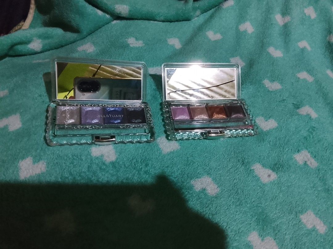 Jill Stuart Eyeshadow Palette (Category: Makeup) located in Taguig. Submitted by trade_fairly (Listing ID 1403900175, Image 2). Description: this Jill Stuart make up never use taken off the box kpop shimmer a d glitter eyeshadow bought in Sasa Boutique Orchard Singapore 🇸🇬 750 pesos each 2 for 1,500 pesos I can give discount .