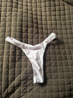 (Category: ) located in . Submitted by kikkii13 (Listing ID 1403808544, Image 1). Description: .