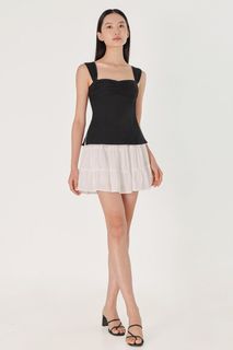 (Category: ) located in . Submitted by aele_closet (Listing ID 1403918611, Image 1). Description: .