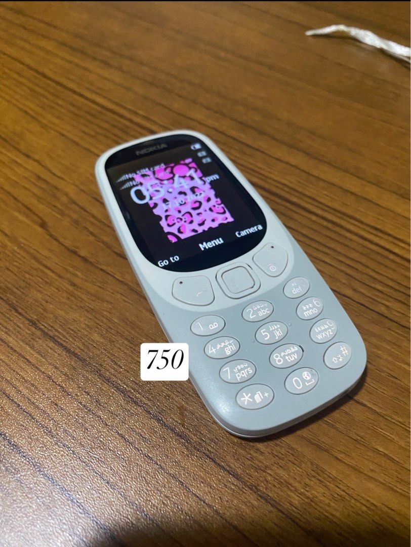 Nokia Basic Colored Phone (Category: Early Generation Mobile Phones) located in Pasay City. Submitted by michmonteros (Listing ID 1403942657, Image 1). Description: .