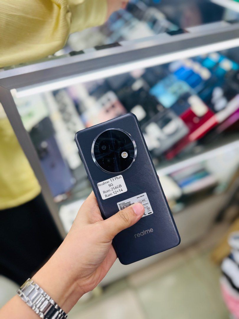 Realme 13 Plus 5G 12/256GB openline global no issues complete set (Category: Realme) located in San Juan City. Submitted by najihahtelecomshop2018 (Listing ID 1403936777, Image 1). Description: Legit Store | Original unit FOR SALE | TRADE / SWAP ▫️INSTALLMENT thru: 🔸Credit Card (straight / installment) 🔸Ggives / Gcredit + 6% interest 🔸Spay Later + 6% interest (RFS: Buy and Sell any kinds of Gadgets) Description: iPhone 15 Pro 256GB ( other GB 