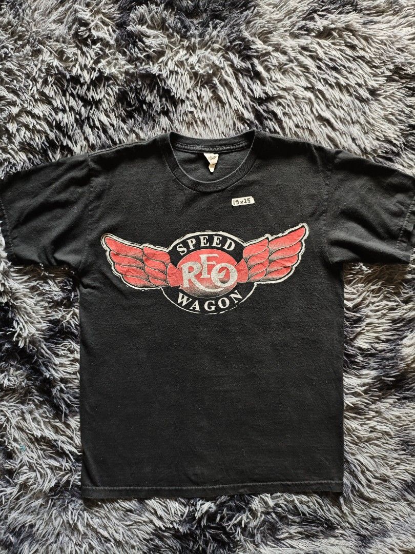 REO Speedwagon Band Tee (Category: Tshirts & Polo Shirts ) located in Daet. Submitted by el.patron.thrift (Listing ID 1403867092, Image 1). Description: - Vintage REO Speedwagon t-shirt - Size: S - Features band logo on front - Tour dates listed on back - Material: 100% cotton - Vintage look.