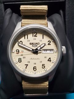 （分類：）位於 。 由 birth.year.watch 提交（商品編號 1403988467，圖片 1）。簡介： 。