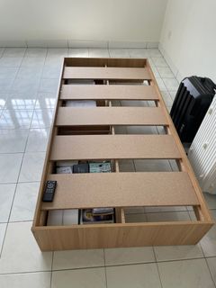 (Category: ) located in . Submitted by Jcyjc_ (Listing ID 1403829875, Image 1). Description: .