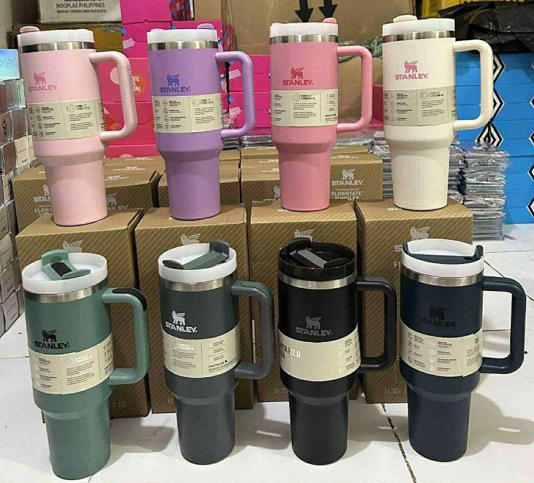 Stanley Quencher H2.0 Tumbler (30 and 40 oz) (Category: Water Bottles & Tumblers) located in Manila. Submitted by zealphoenix-5220 (Listing ID 1403826662, Image 1). Description: 🌸 Stanley Quencher 40 and 30 oz 📍Open for delivery Avilable Colord: Pink, Purple, Peach, Cream, Green, Grey, Black, and Dark Blue 600 php PM FOR ORDER!!☺️.