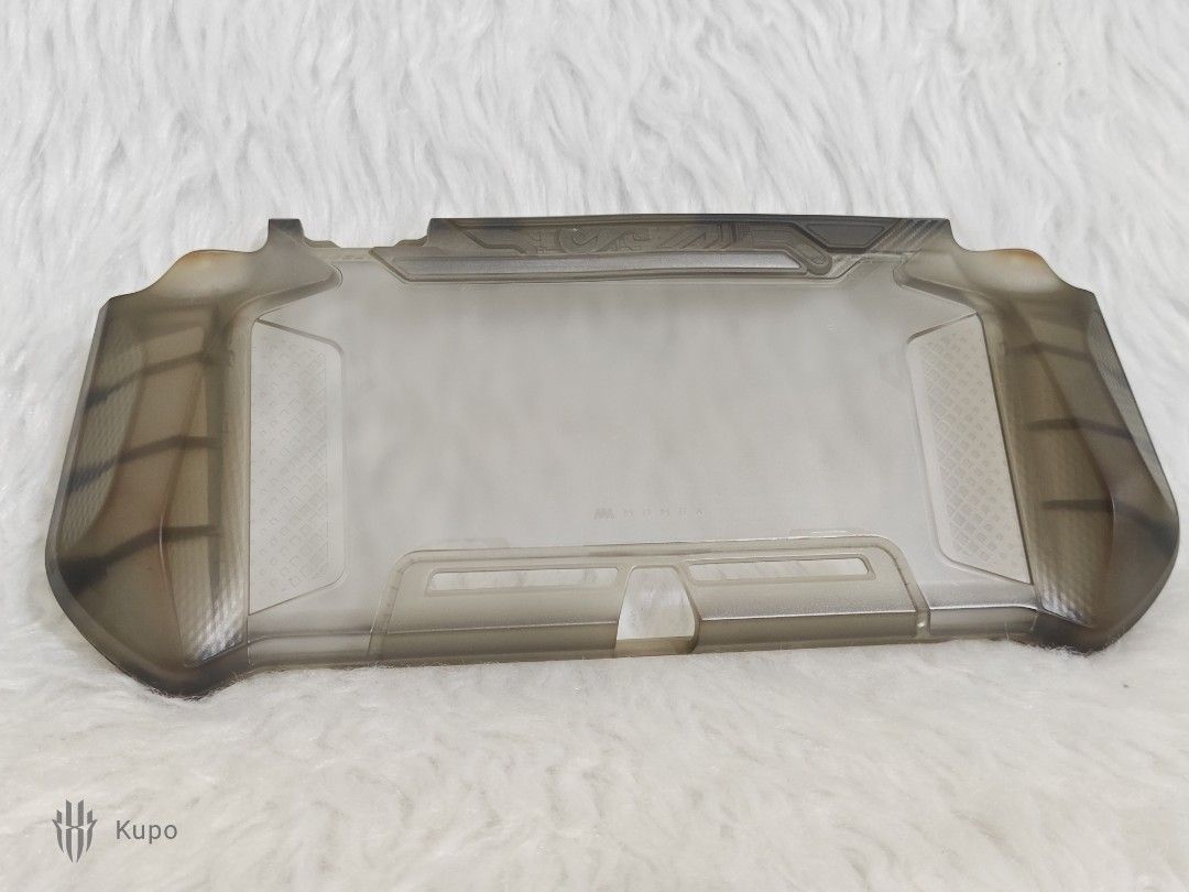 [SWITCH LITE] Mumba Blade Case (Category: Cases & Covers) located in Antipolo. Submitted by behowling (Listing ID 1403976210, Image 2). Description: - Clear Grey - No cracks - No heavy scratch - No deformation.