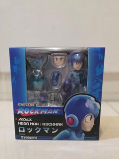 (Category: ) located in . Submitted by hypedude_toys (Listing ID 1403965777, Image 1). Description: .