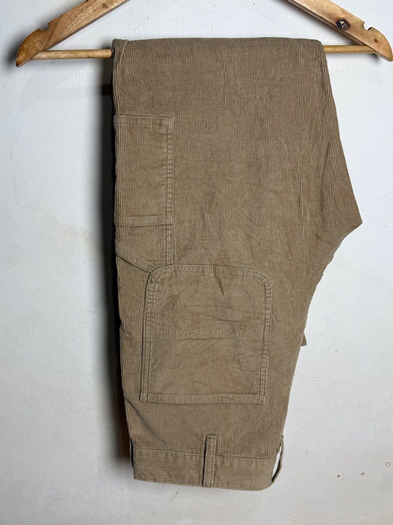 Uniqlo Corduroy Work Pants (Category: Trousers) located in Tanza. Submitted by dappydappy (Listing ID 1403982411, Image 3). Description: Size Small Dimes Waist 15 Thigh 11 Hem 8 Length 38 No Flaws.