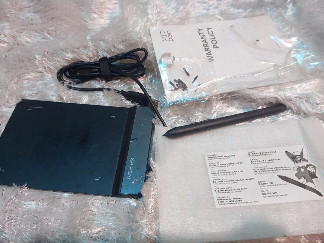 XP-Pen Star G430S Graphics Tablet (Category: Android) located in Talavera. Submitted by Ash_Art (Listing ID 1403870327, Image 1). Description: The XP-Pen Star G430S is a compact, 4x3-inch graphic tablet with 8192 levels of pressure sensitivity, designed for drawing, OSU! gameplay, and digital signatures. It features a battery-free stylus, compatibility with Windows, macOS, and Linux, and can be used by both right and left-handed users. .