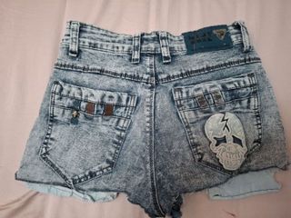 (Category: ) located in . Submitted by celestz (Listing ID 1403962087, Image 1). Description: .
