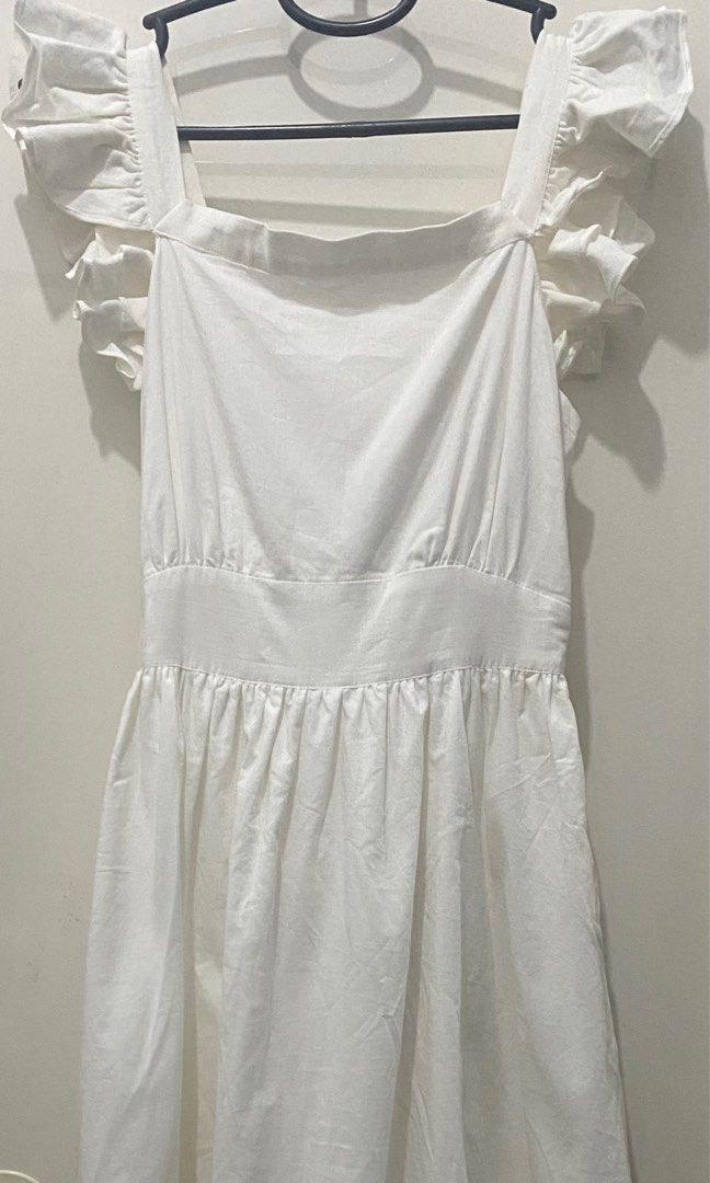 YFBK Cotton Linen Backless Dress (Category: Dresses) located in Balanga. Submitted by be.gab (Listing ID 1403972942, Image 1). Description: Really nice in actual, with lining and tag.