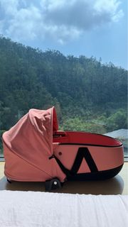 （分類：）位於 。 由 _preloved_treasures 提交（商品編號 1403810694，圖片 1）。簡介： 。