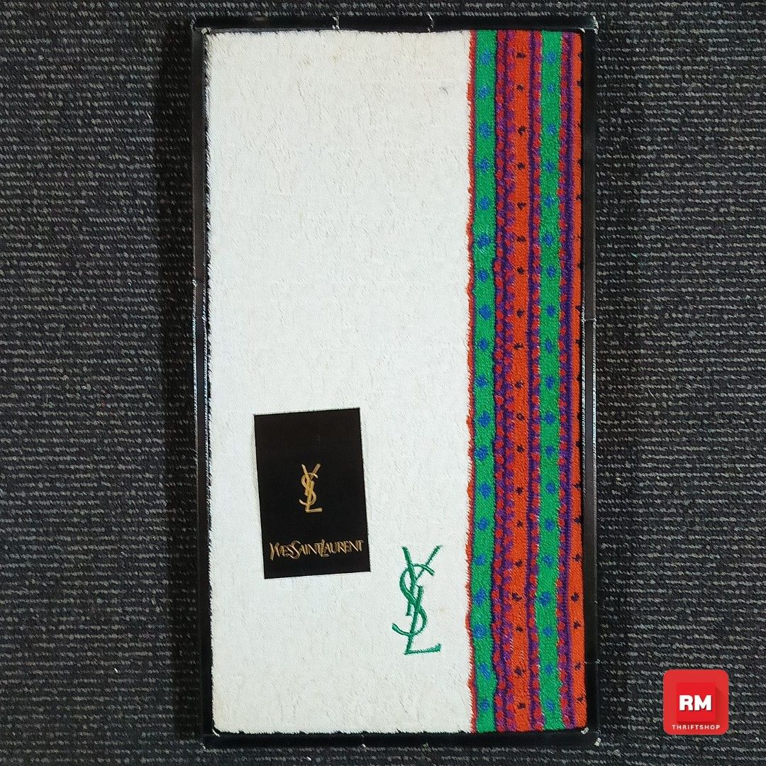 Authentic Vintage YSL Bath Towel |R (Category: Bathtub & Bath Accessories) located in Meycauayan. Submitted by redmants2011 (Listing ID 1403956938, Image 1). Description: New old stock Fixed Price Flash Express.