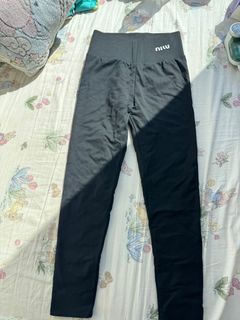 （分類：）位於 。 由 chanchanscy 提交（商品編號 1404079035，圖片 1）。簡介： 。