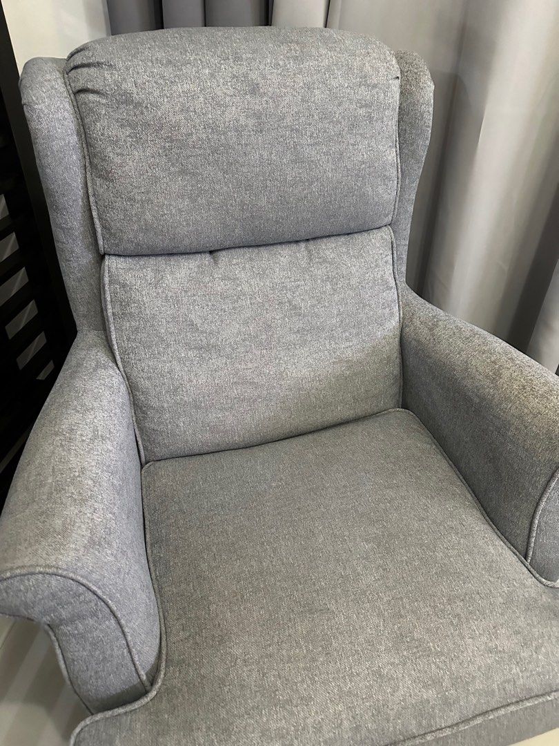 Accent Chair (Category: Chairs) located in Lipa City. Submitted by mariegaring (Listing ID 1404171839, Image 3). Description: Color : Gray.