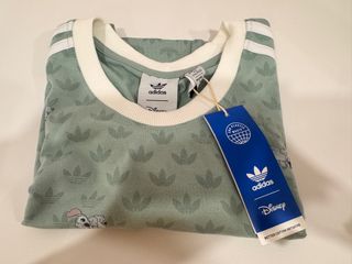 (Category: ) located in . Submitted by ecise.closet (Listing ID 1404114304, Image 1). Description: .