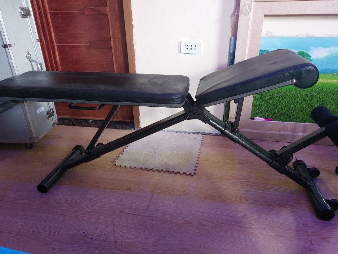Adjustable Bench (Category: Weights & Dumbbells) located in Baliuag. Submitted by papa.gardz (Listing ID 1404174187, Image 1). Description: adjustable bench. high quality. japan.