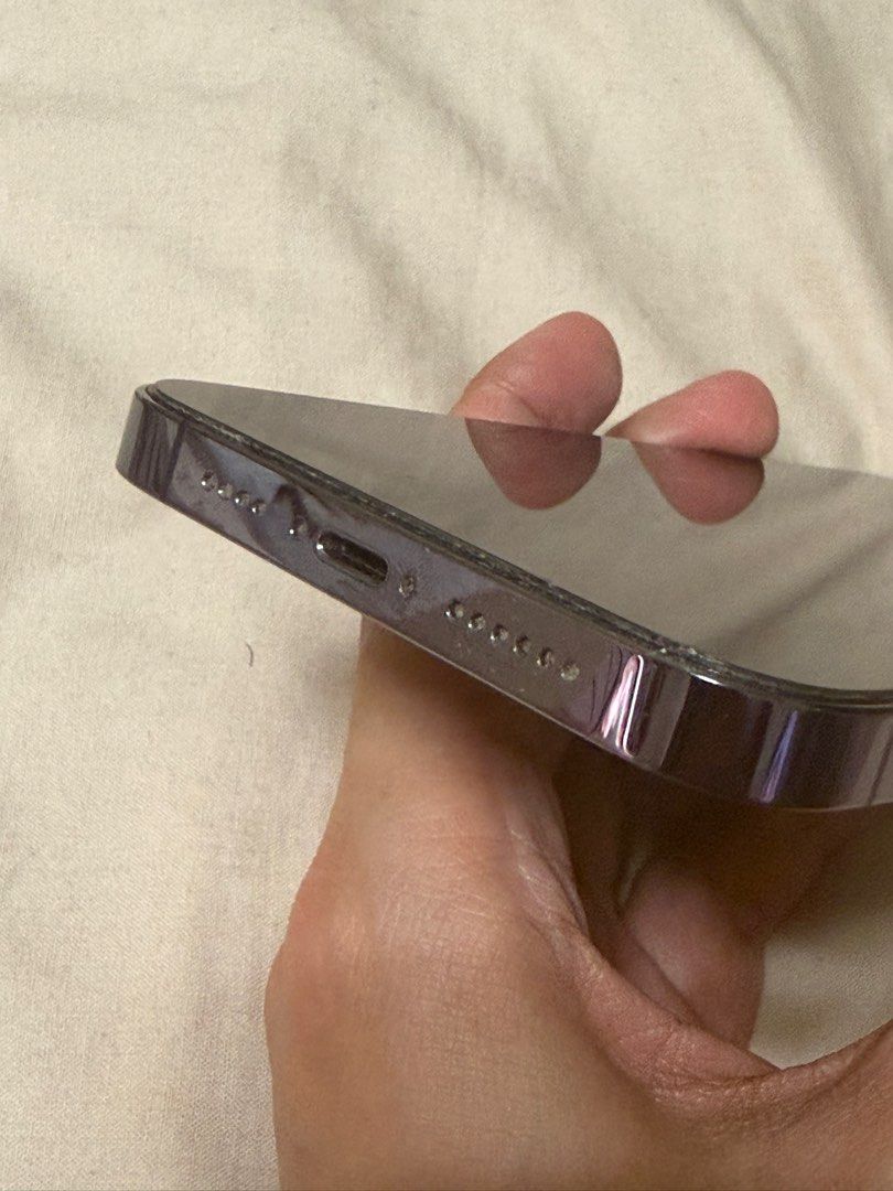 (Category: iPhone 14 Series) located in Singapore. Submitted by jamirxp (Listing ID 1404066152, Image 3). Description: - iPhone 14 Pro (Deep Purple) - Fully functional - Phone, Box and Charger - Please view photos for condition details.