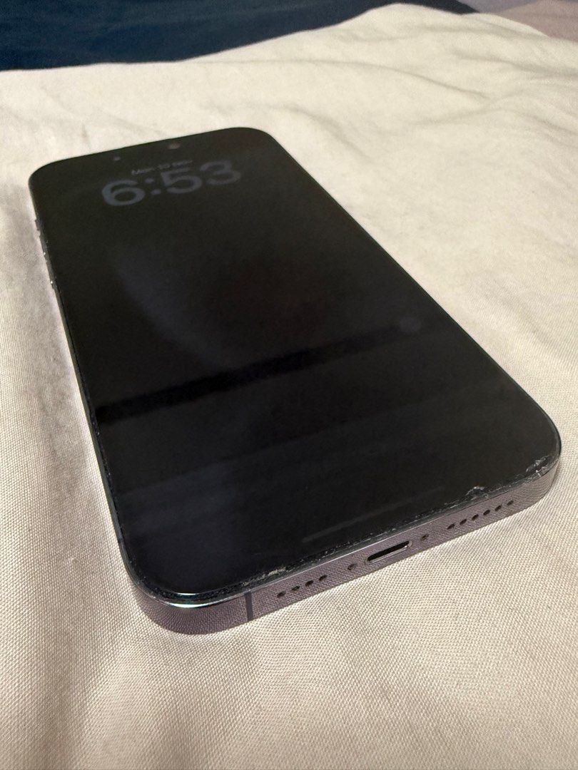 (Category: iPhone 14 Series) located in Singapore. Submitted by jamirxp (Listing ID 1404066152, Image 2). Description: - iPhone 14 Pro (Deep Purple) - Fully functional - Phone, Box and Charger - Please view photos for condition details.