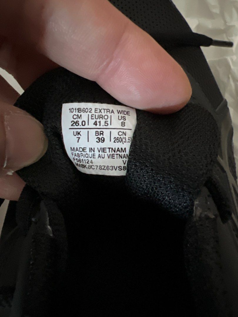 Asics Jolt 4 Black Running Shoes - Men's US 8 (Category: Sneakers) located in Singapore. Submitted by eatalot88 (Listing ID 1404041262, Image 3). Description: Brand new Asics Jolt 4 running shoes in black. Men's US size 8, EUR 41.5. Extra wide fit. Never worn, still in the original box. Perfect for running or everyday wear. Made in Vietnam..