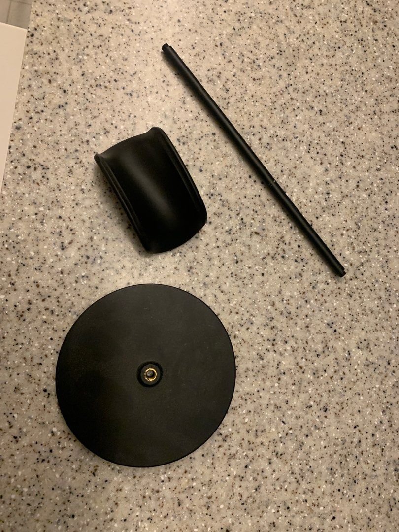 Black Headphone Stand454990826969518082