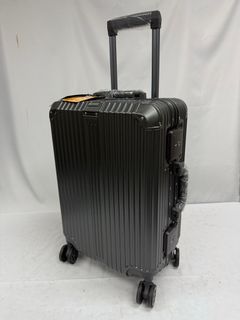 (Category: ) located in . Submitted by luggageoutletsg (Listing ID 1404084596, Image 1). Description: .