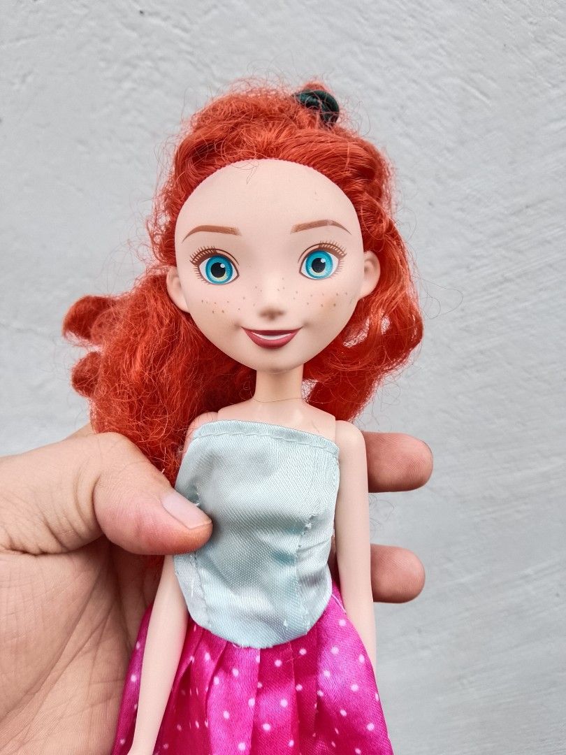 Brave's Princess Merida (Category: Figurines & Statues) located in Davao. Submitted by Ysang40 (Listing ID 1404153632, Image 2). Description: Disney marking.