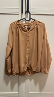 (Category: ) located in . Submitted by relovetheclothes (Listing ID 1404093920, Image 1). Description: .