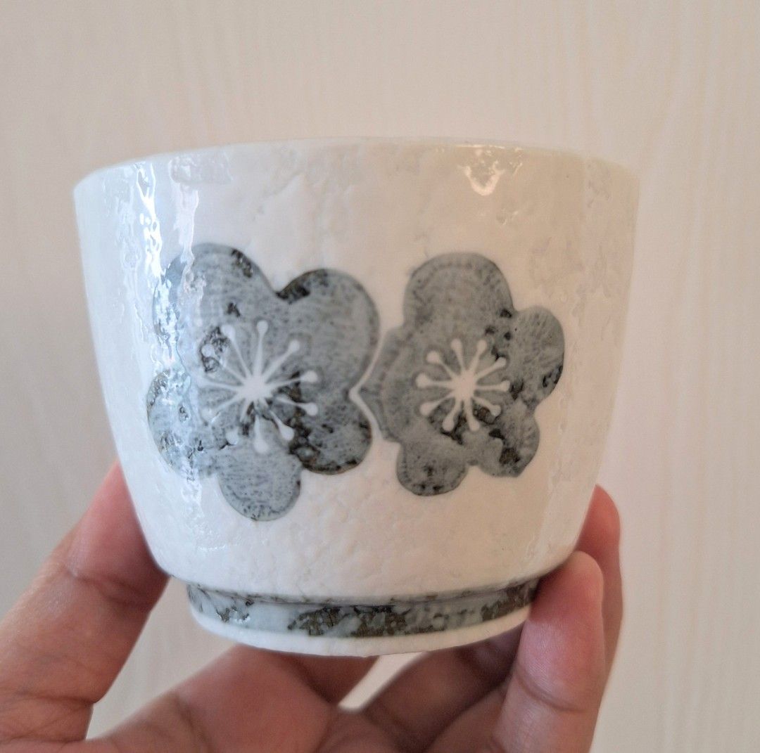 Ceramic sakura cup (Category: Dinnerware & Cutlery) located in Pasig City. Submitted by iponforcondo (Listing ID 1404010065, Image 3). Description: 🌸 9 cm wide (3.5 in) x 6.8 cm tall 🌸 approx 200 ml capacity 🌸 has excess paint on the rim, likely ceramicist's error (see last photo) Payment via GCash, Maya, or BPI Delivery via Lalamove or J&T, fee c/o buyer Shipping from Satori Residences, Pasig City #japansurplus #japansurplusph #ceramic #ceram