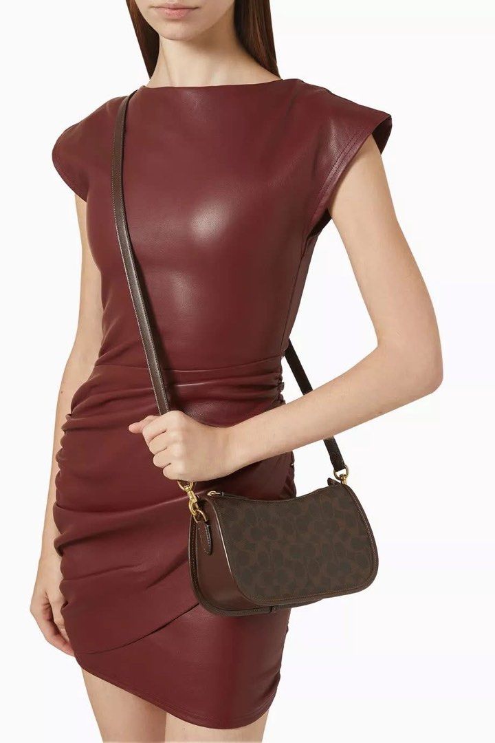Coach Waverly Crossbody Bag (Category: Luxury Bags & Wallets) located in Manila. Submitted by msddirectfactoryoutlet (Listing ID 1404047654, Image 3). Description: .