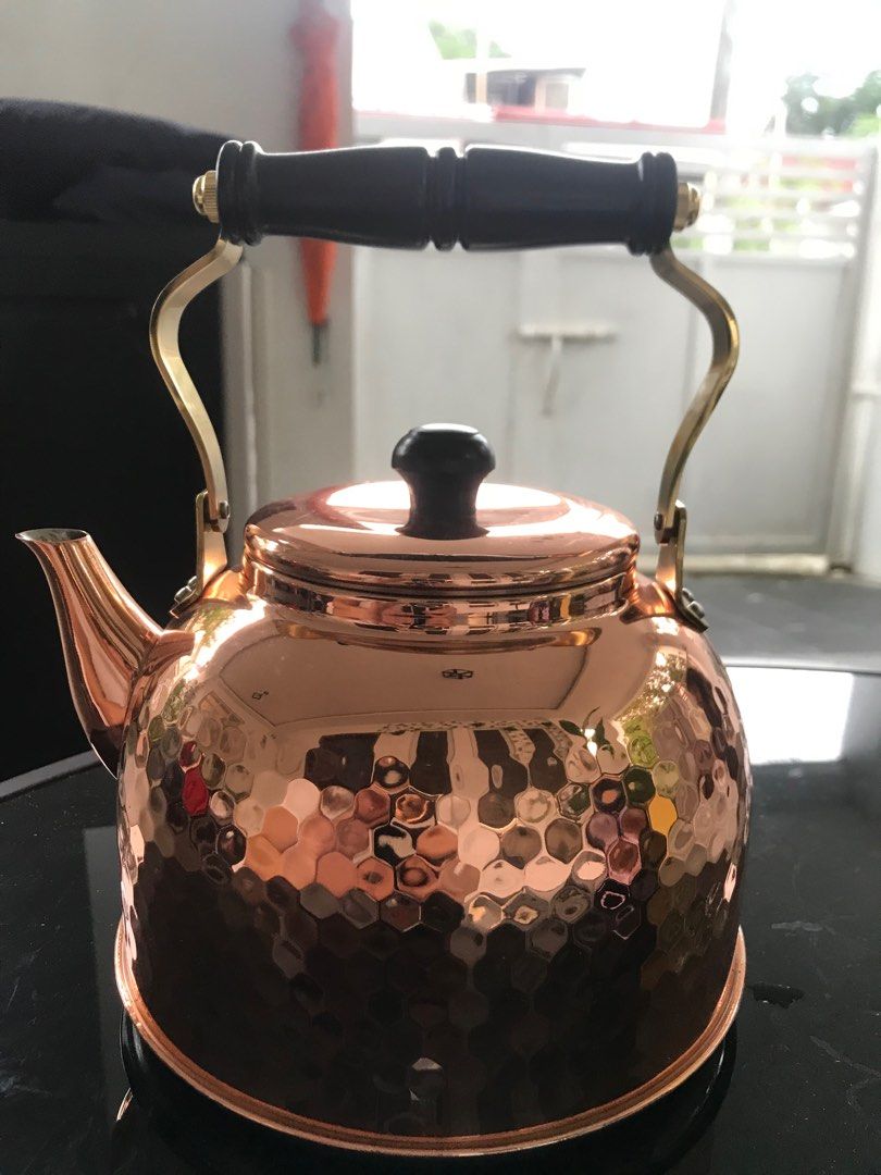 Copper 100 Home ware tea Kettle (Category: Cookware & Accessories) located in Tuguegarao City. Submitted by rox_onlineshop (Listing ID 1404077471, Image 1). Description: New with box 100 percent Copper Tea kettle 700 ml From Japan.