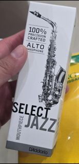 (Category: ) located in . Submitted by saxgear (Listing ID 1404111140, Image 1). Description: .