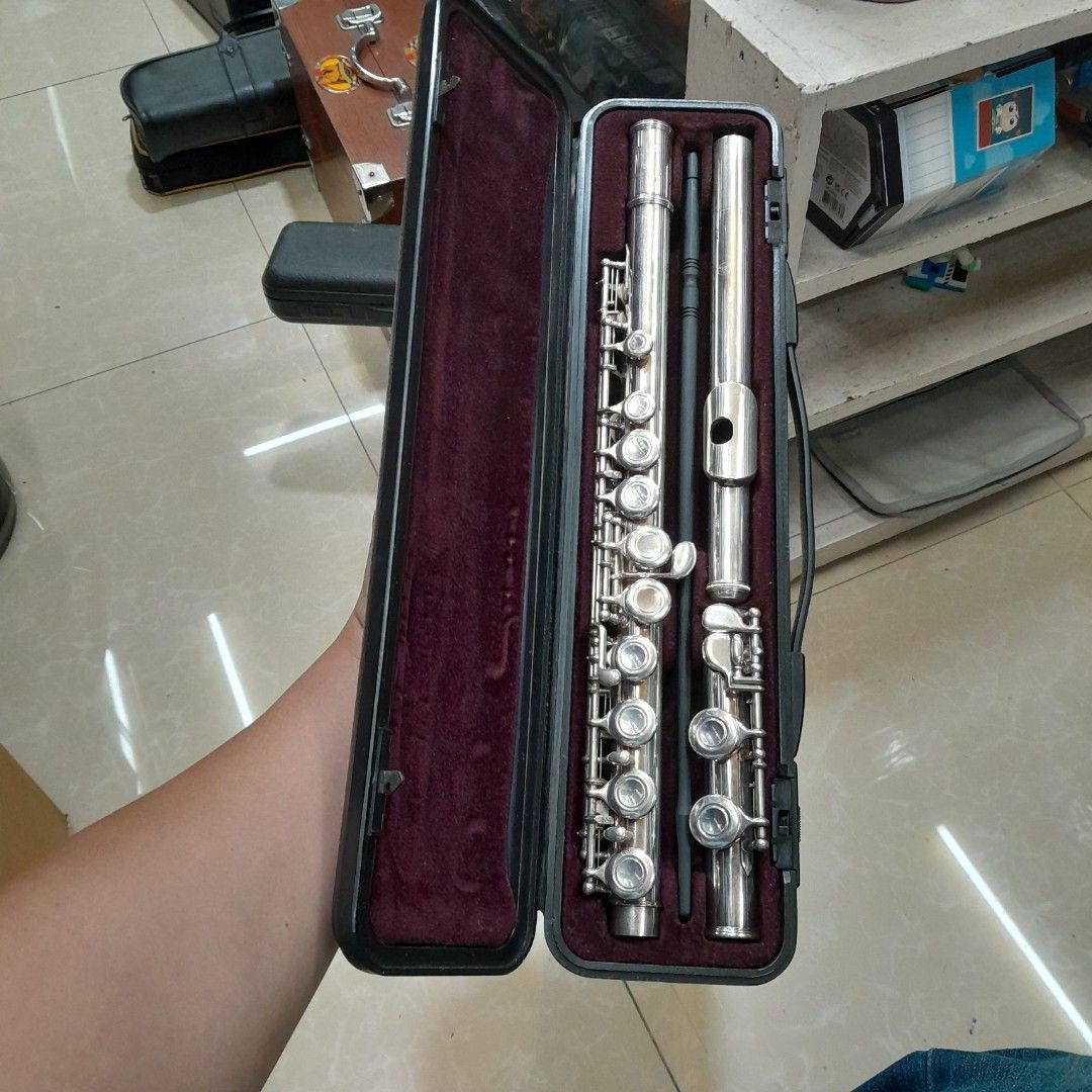Flutes (Category: Musical Instruments) located in Baguio. Submitted by shellcollector (Listing ID 1404084357, Image 3). Description: Flutes for sale Toyama 4000 SOLD Conn Selmer 4000 Yamaha SOLD Vif: 4000 SOLD Baguio shipping.