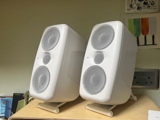 （分類：）位於 。 由 buyer_______a 提交（商品編號 1404072705，圖片 1）。簡介： 。