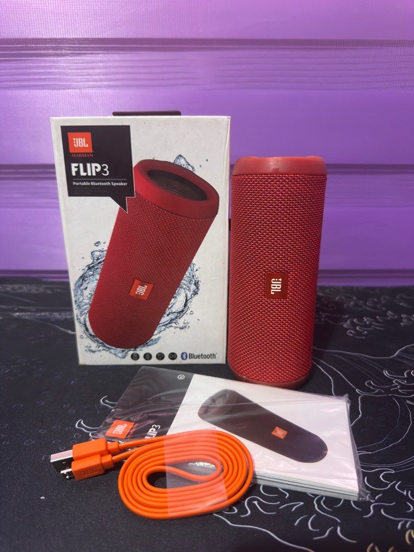 JBL Flip 3 (Category: Soundbars, Speakers & Amplifiers) located in Quezon City. Submitted by metroknowme (Listing ID 1404005801, Image 1). Description: 🔊 JBL Flip 3 – Excellent Condition! Box Intact, Unused Cable & Unopened Leaflets Price: 3,500.00 ✅ Selling my JBL Flip 3 portable Bluetooth speaker — still very presentable and clean. ✅ Box is intact, and both the charging cord and leaflets are unopened. ✅ Speaker is lightly used and performs lik